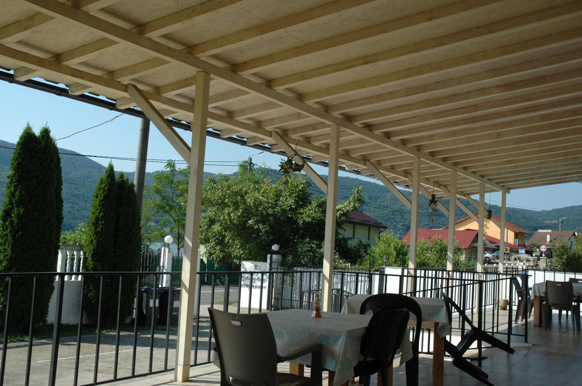 Casa Geppo - Camere De Inchiriat Ieşelniţa Exterior foto
